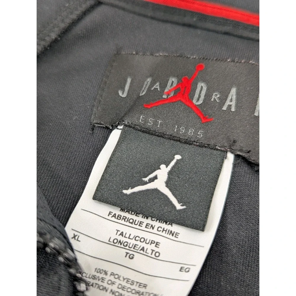 Jordan Men's XL Track Jacket Black Red Piping Full Double Pockets‎ Excellent
